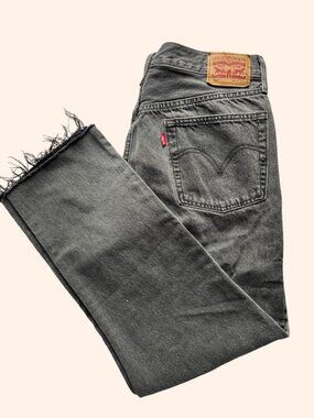 Levi’s 501 Original Fit Jeans – Washed Black / Size 31 Raw Hem/Cropped